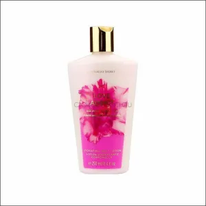 Victoria's Secret Love Addict Hydrating Body Lotion
